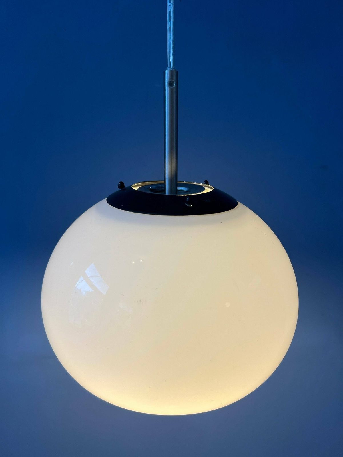 Small White Space Age Mushroom Pendant Lamp photo furniture