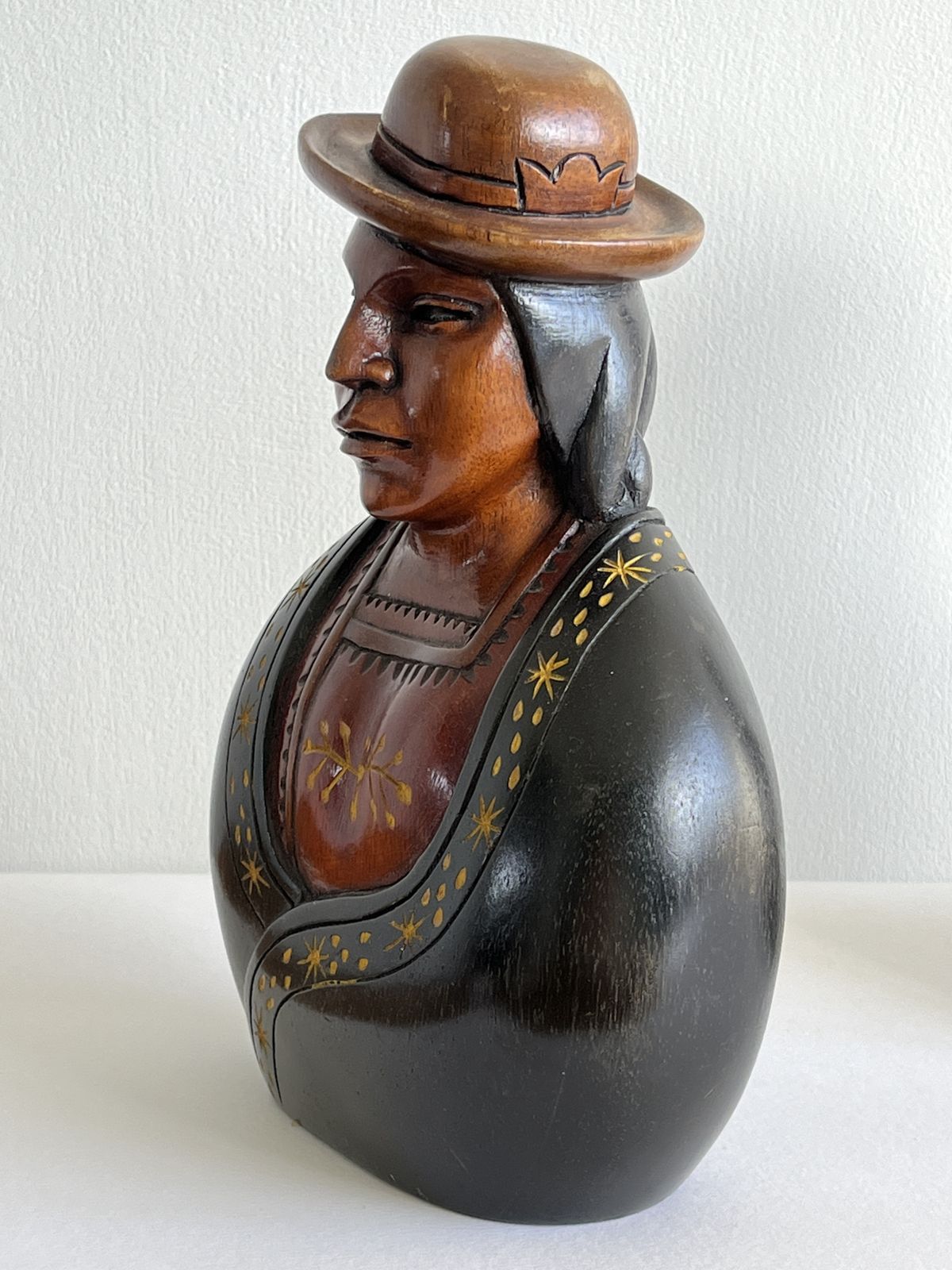 South American Sculptured Wooden Figures By Juan Carlos Ramírez photo 75.0
