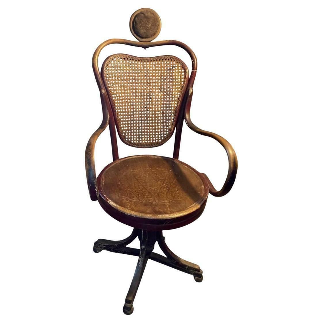 Early 20th Century Art Nouveau Wood And Wicker Tonet Italian Swivel Barber Chair