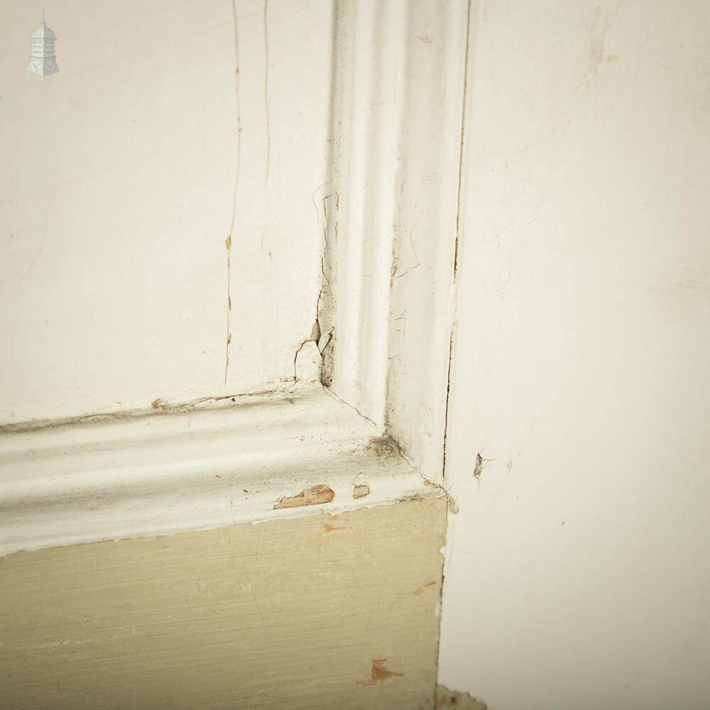 photo vinterior Pine Panelled Door, 4 Panel White Painted
