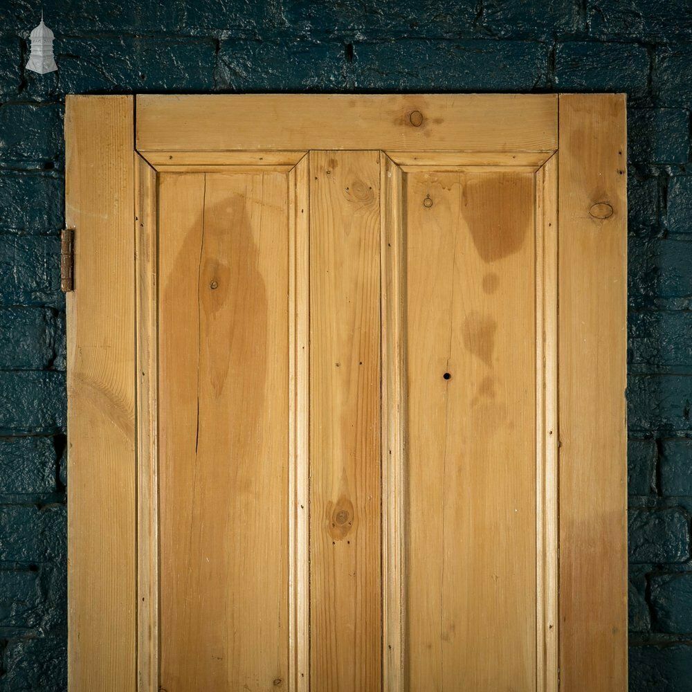Pine Panelled Door, Moulded 4 Panel photo Home Fixtures
