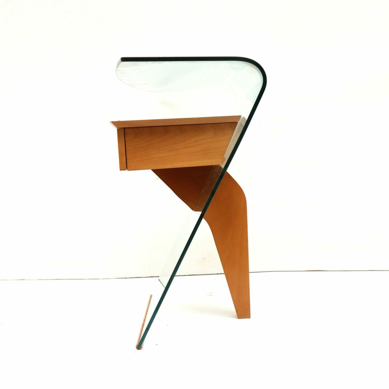 Beautifully Designed Vintage Italian Design Television Cabinet From The 1970s photo 844.0