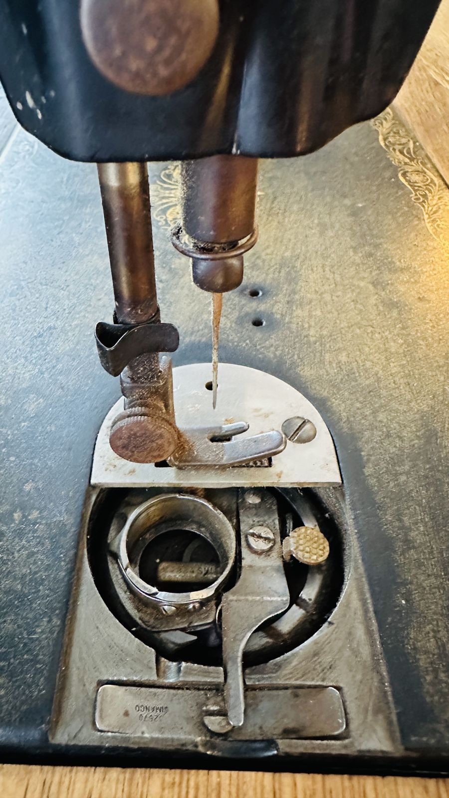 photo for sale 1920s Red Singer Sewing Machine Y8011945 In Wooden Table