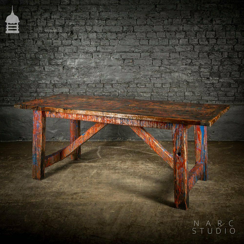photo vinterior Narc Studio Pine Splay Leg Trestle Table With Abstract Painted Finish