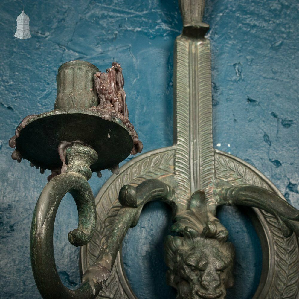 Bronze Georgian Wall Sconce With Egyptian Sarcophagus And Lion Head Details photo 870.0