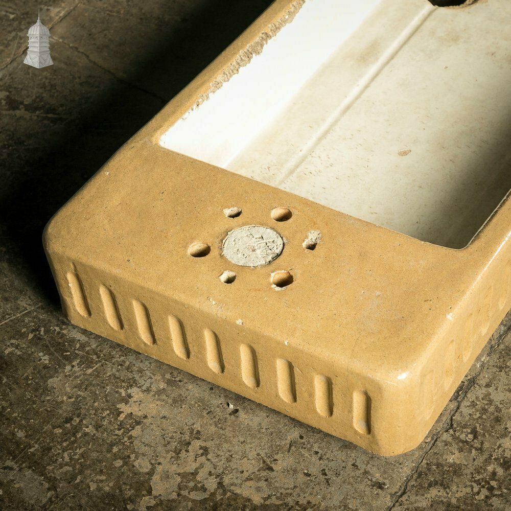 Trough Sink, Fluted Cane And White Worn Glaze, 19th C photo Garden Decor