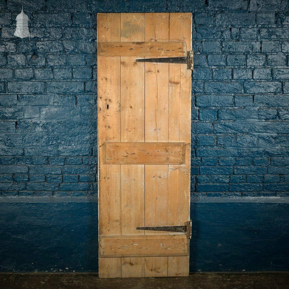 Small White Painted Ledged And Braced Cottage Door photo furniture
