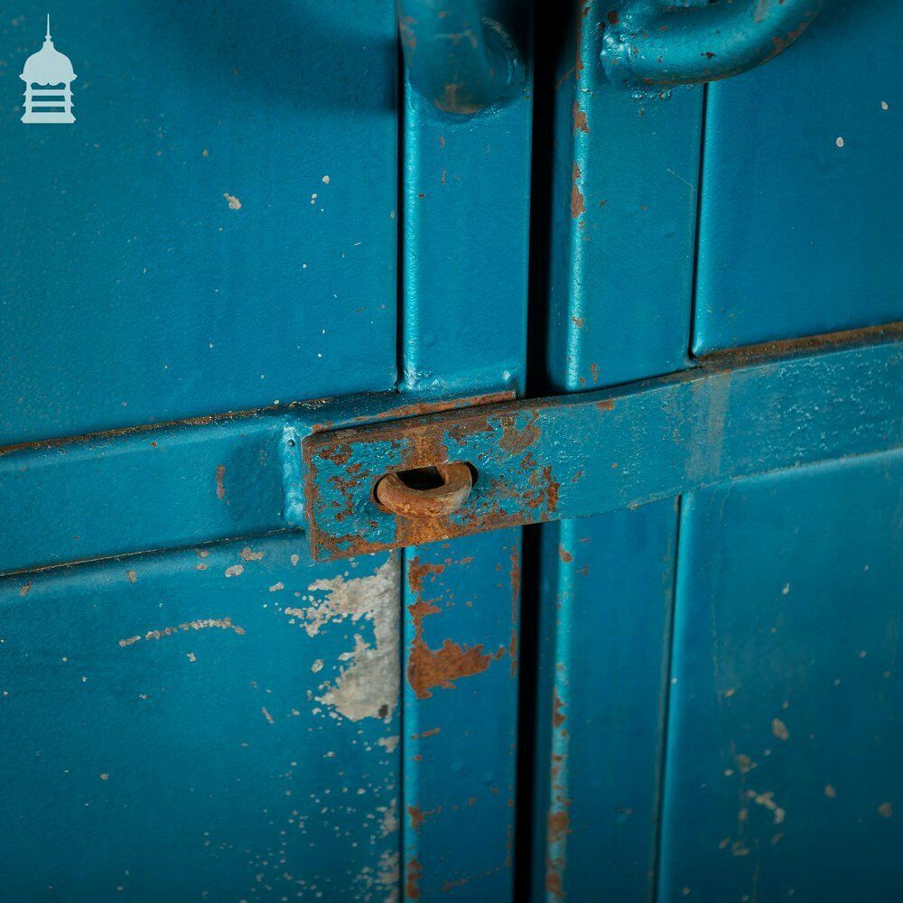 photo vinterior Large Blue Painted Metal Industrial Drying Cabinet Cupboard