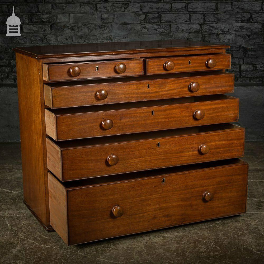 Fine Example Of An Early 19th C Single Plank Cuban Mahogany Chest Of Drawers photo for sale