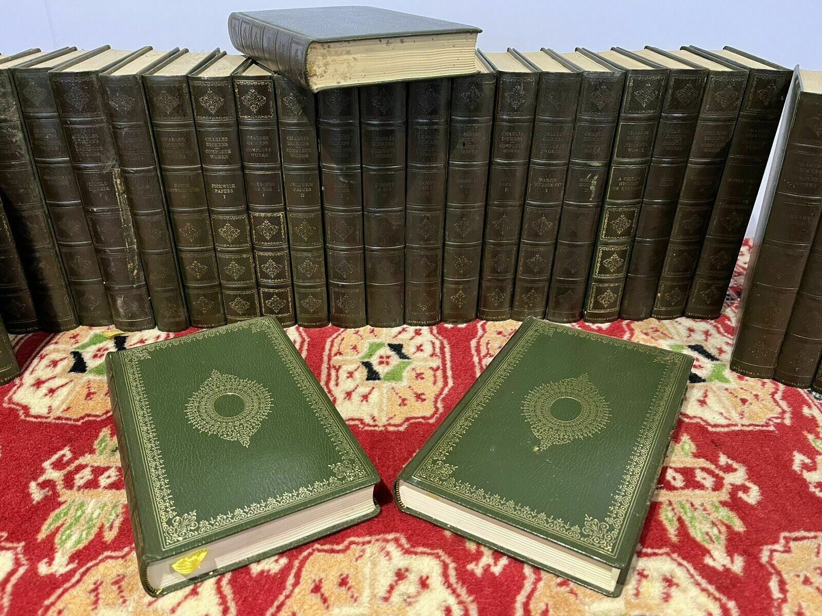 Charles Dickens Works. 31 Books photo furniture
