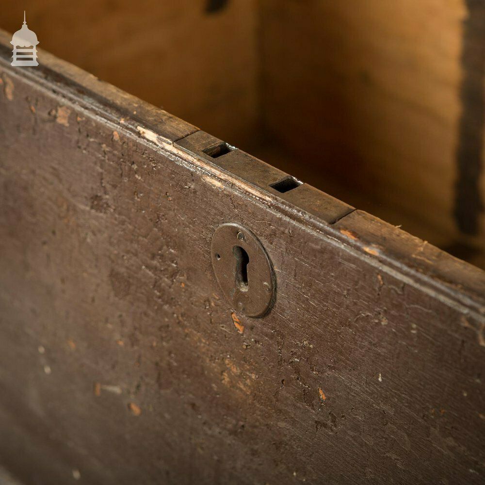 photo furniture Vintage Wooden Tool Chest With Brown Flaky Paint And Removable Internal Tray