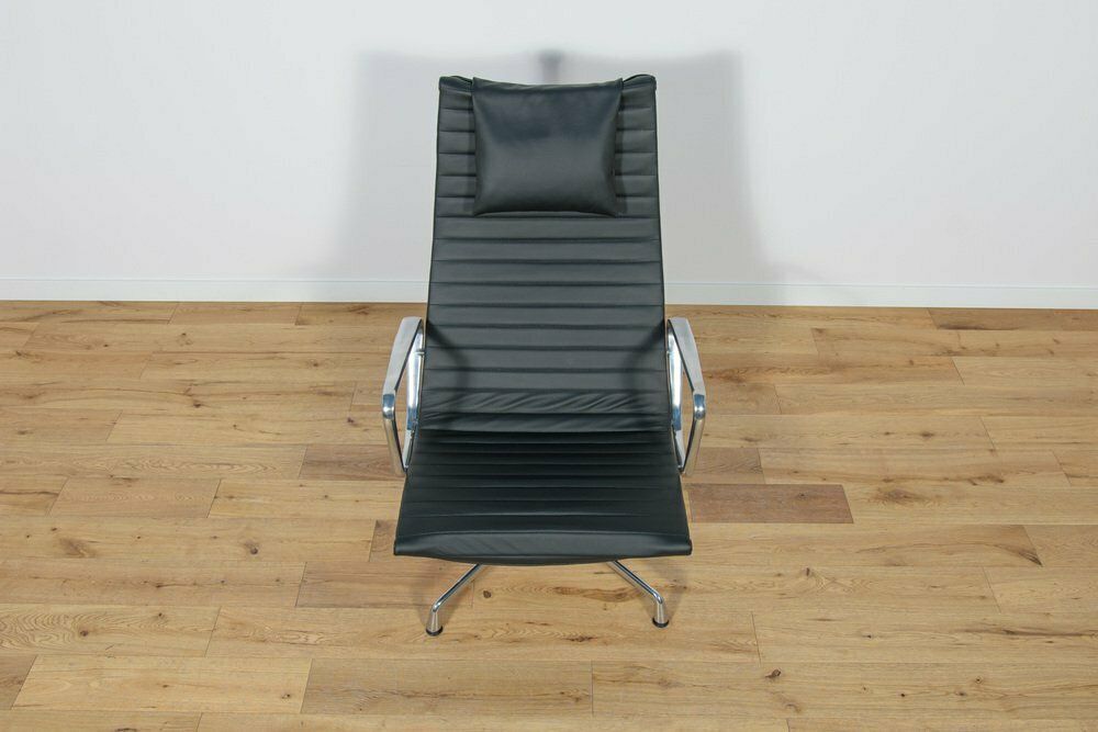 Alu Group Ea124 & Ea125 Lounge Chair & Ottoman By Charles & Ray Eames For Vitra, 1980s, Set Of 2 photo vinterior