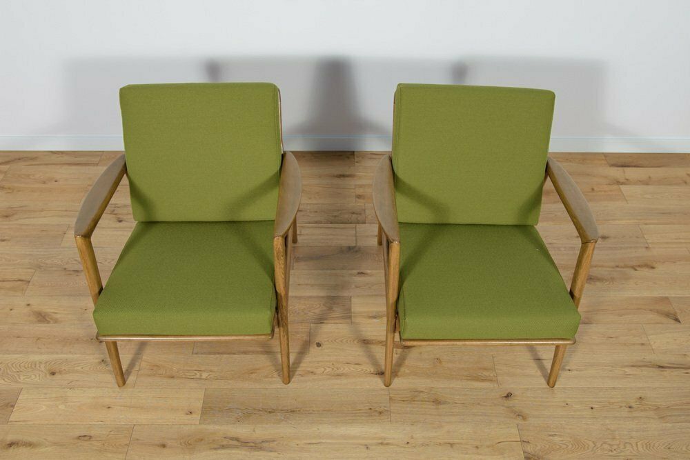 Model 300 139 Armchairs From Swarzędz Factory, 1960s, Set Of 2 photo for sale