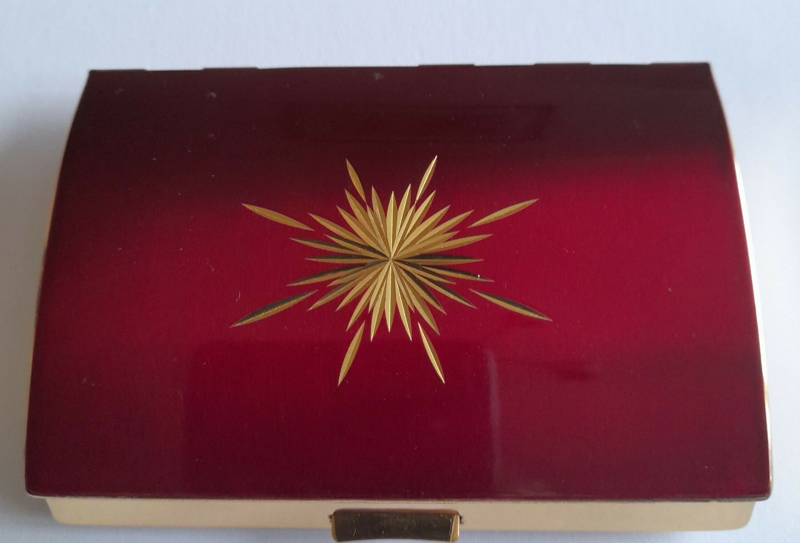 Vintage Melissa Cigarette & Powder Compact Set photo Home Decor