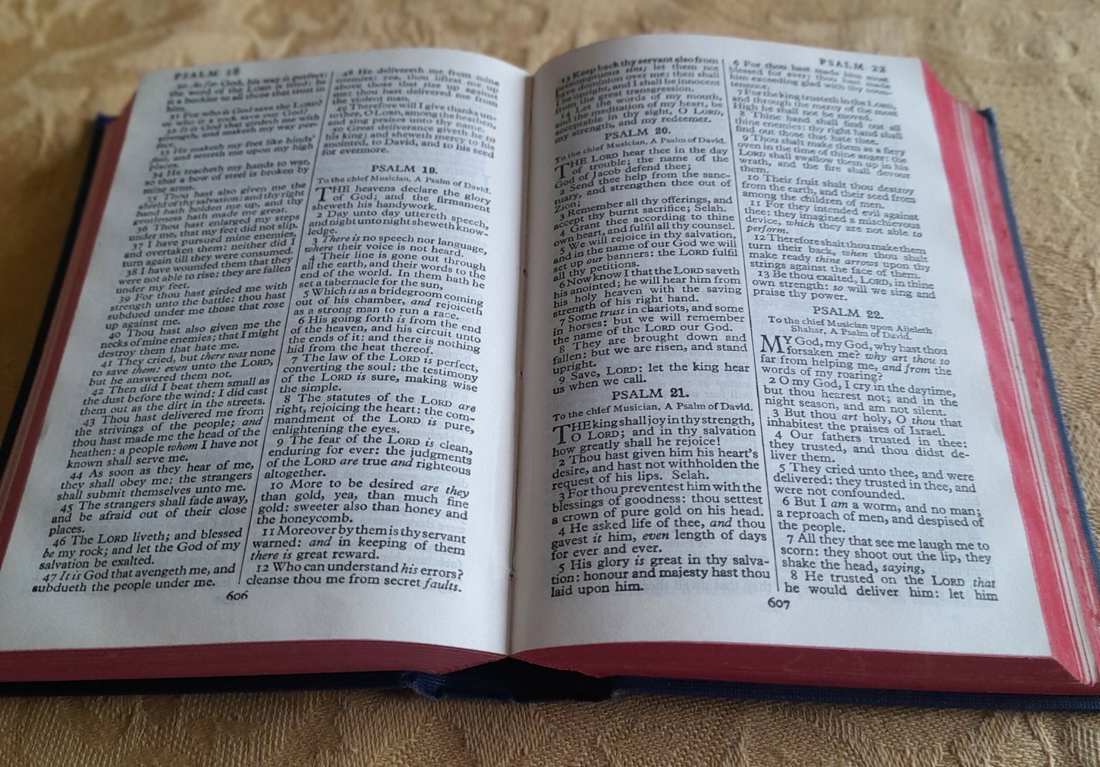 1937 Coronation Bible With Enid Blyton Signature. photo Home Decor