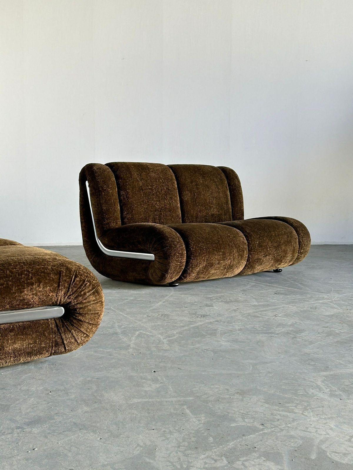 Vintage Italian Space Age Sculptural Cloud Modular Sofa Set In Brown Velvet, Attributed To 1p Italy, Italian Mid Century Modern Modular Sofa photo Furniture