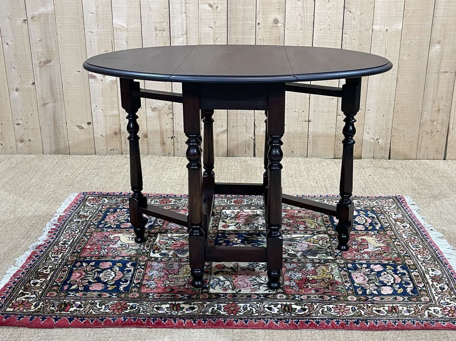 English Table In Mahogany photo vinterior