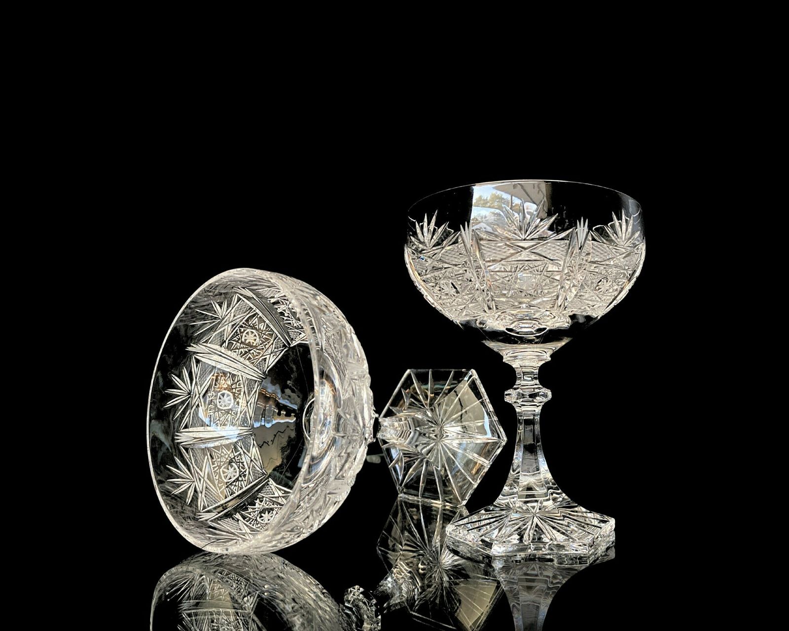 Kristallen Champagneglazen | Boheemse Champagnecoupes | 2 Stuks | Ca. Jaren 1960 photo furniture