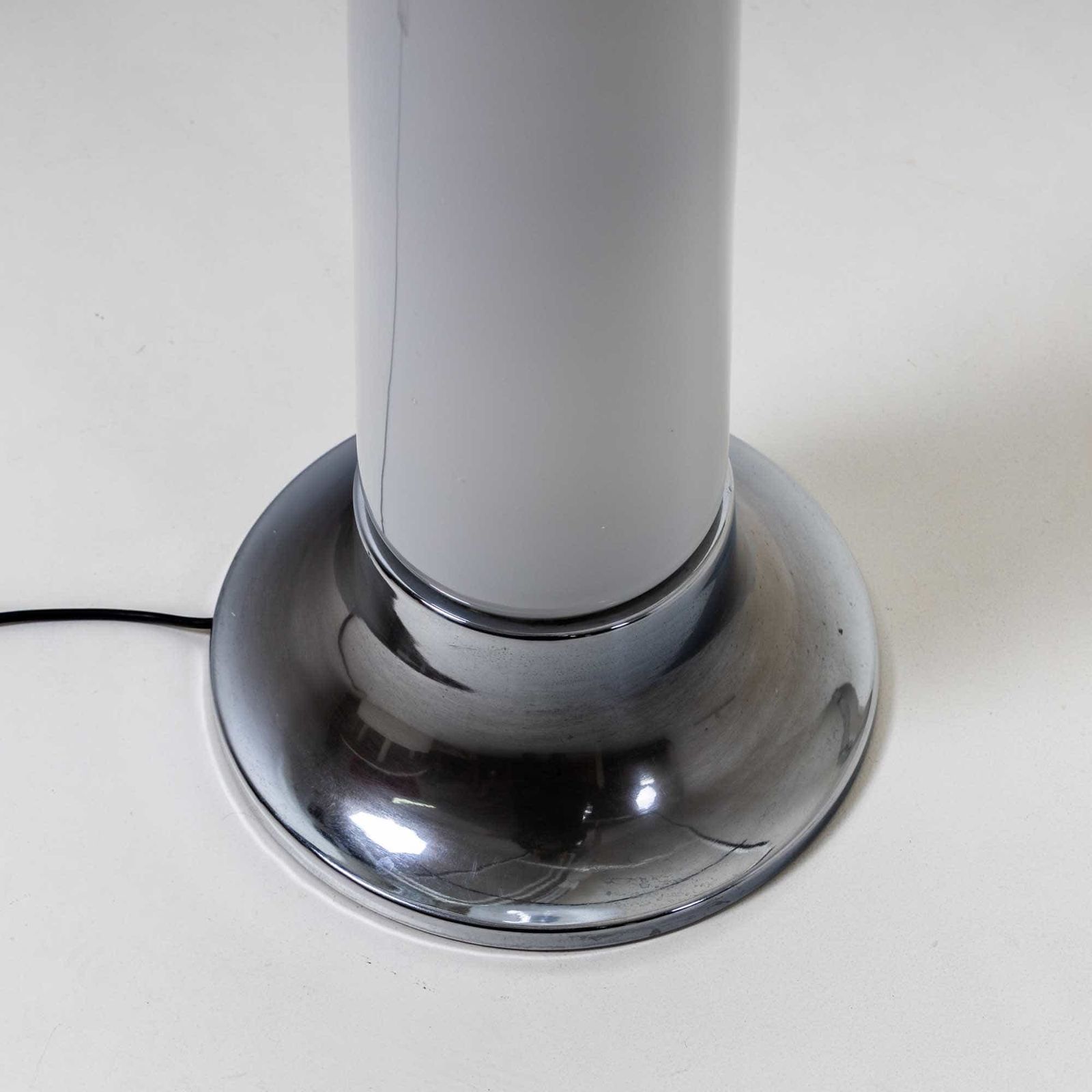 White Floor Lamp, Attr. Carlo Nason, Italy 1970s photo 3250.0