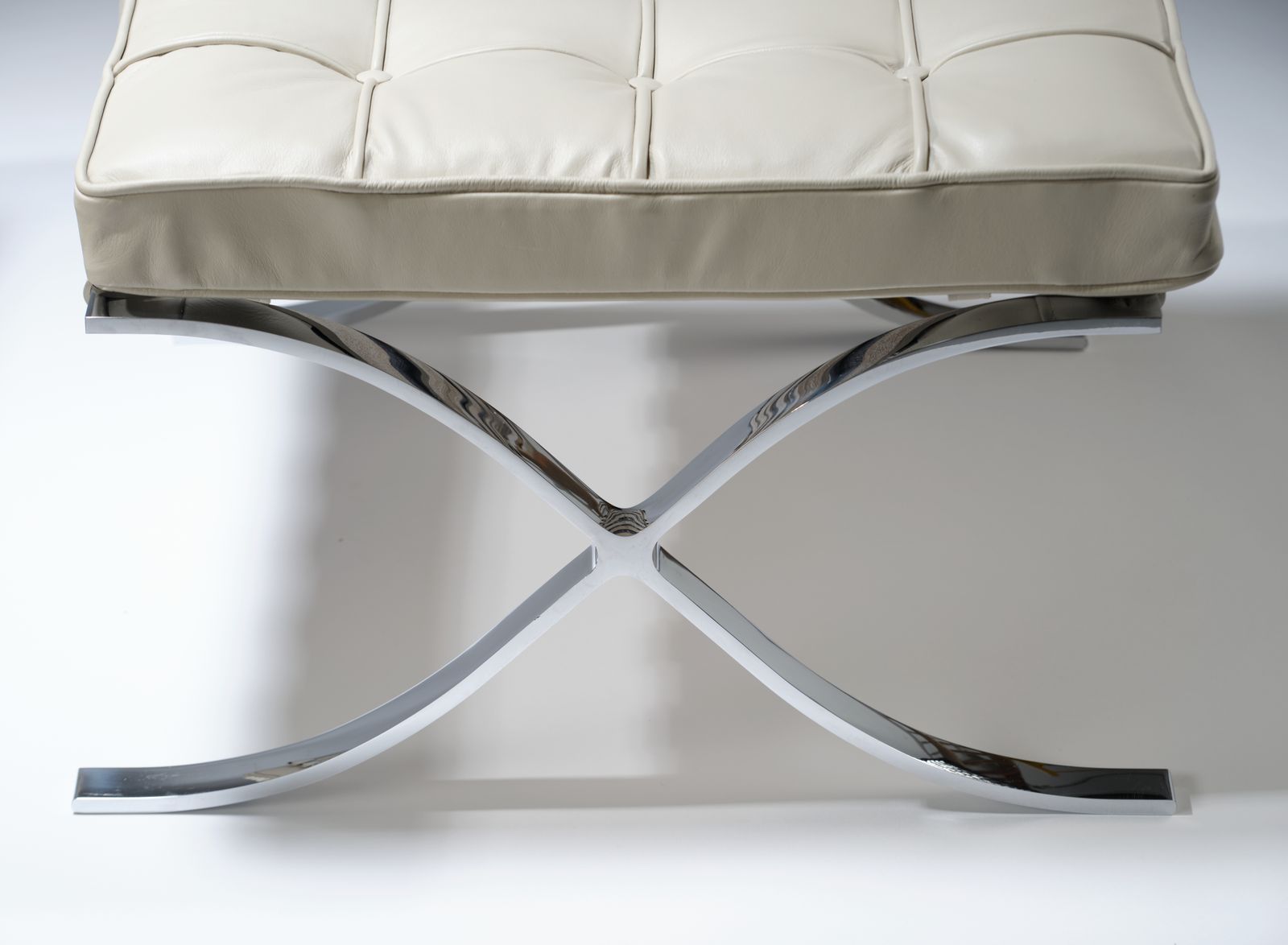 Exquisite, Fully Restored Iconic Genuine Barcelona Chair & Ottoman By Mies Van Der Rohe For Knoll Inc, Stunning Italian Ivory Leather, USA Circa 2001. photo vintage