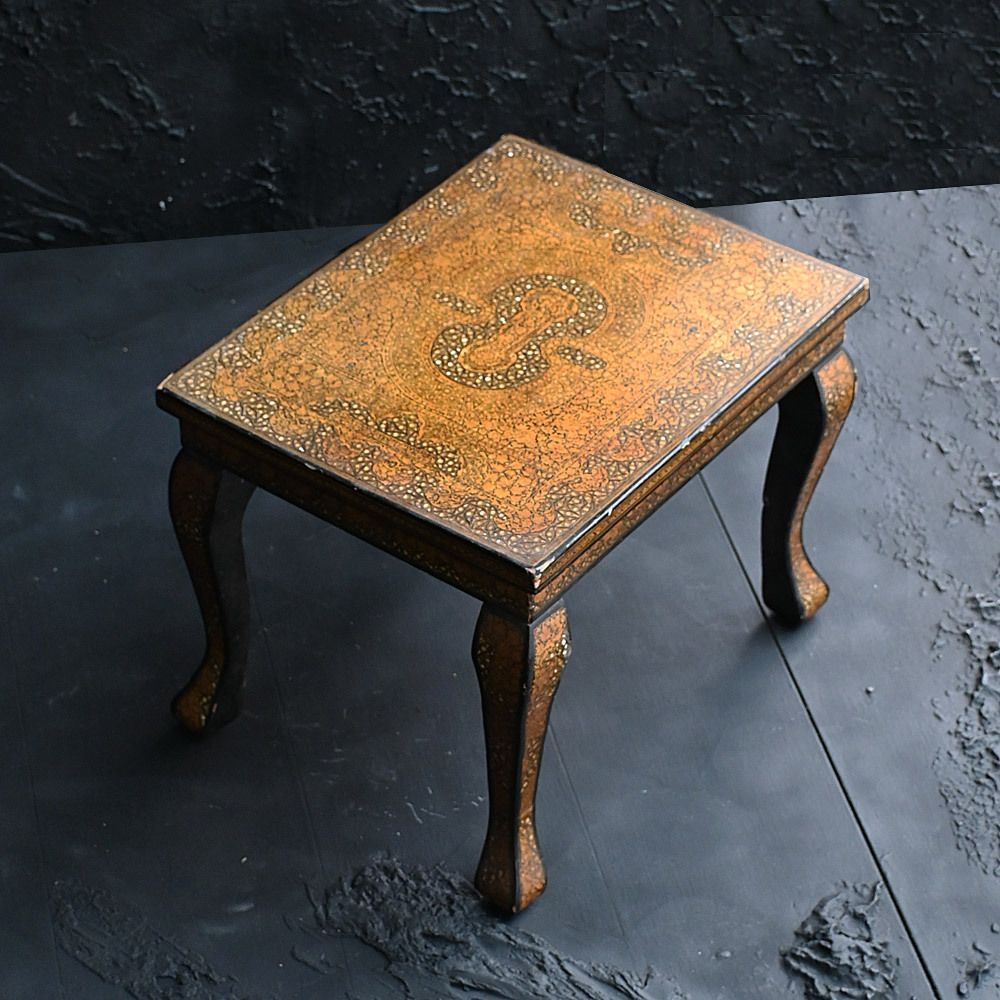 Kashmiri Table Early 20th Century In Gold And Black photo vinterior