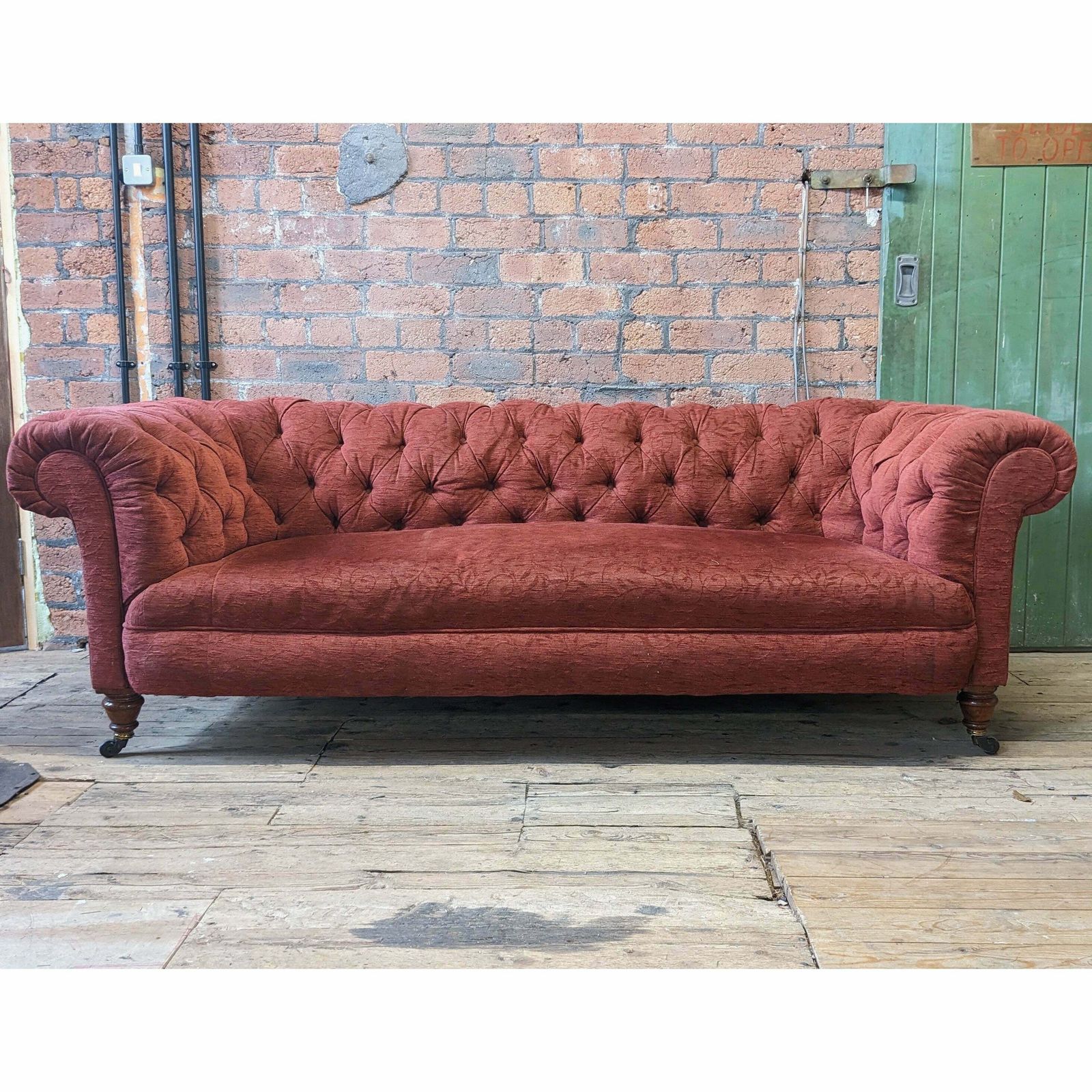 Hampton & Sons Chesterfield Sofa