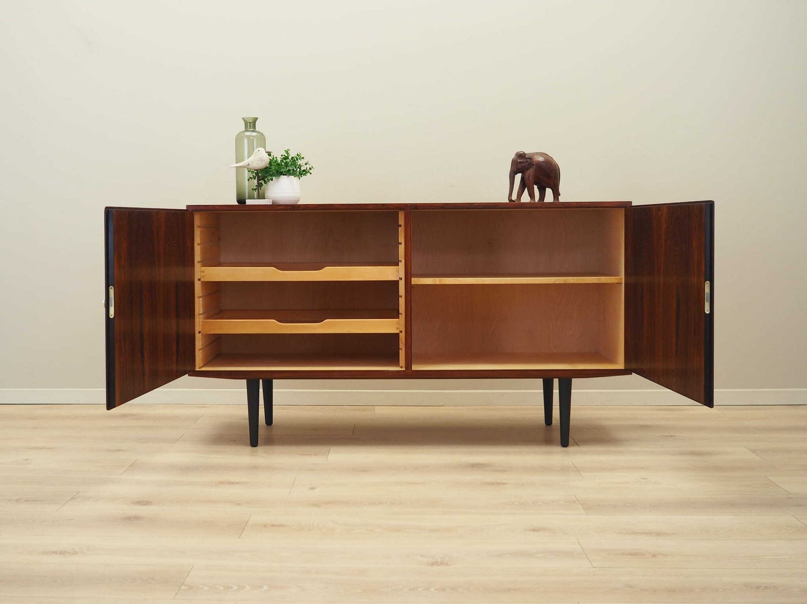 Vintage Kast, Deens Design, Jaren 1970, Ontwerper: Carlo Jensen, Productie: Hundevad photo for sale