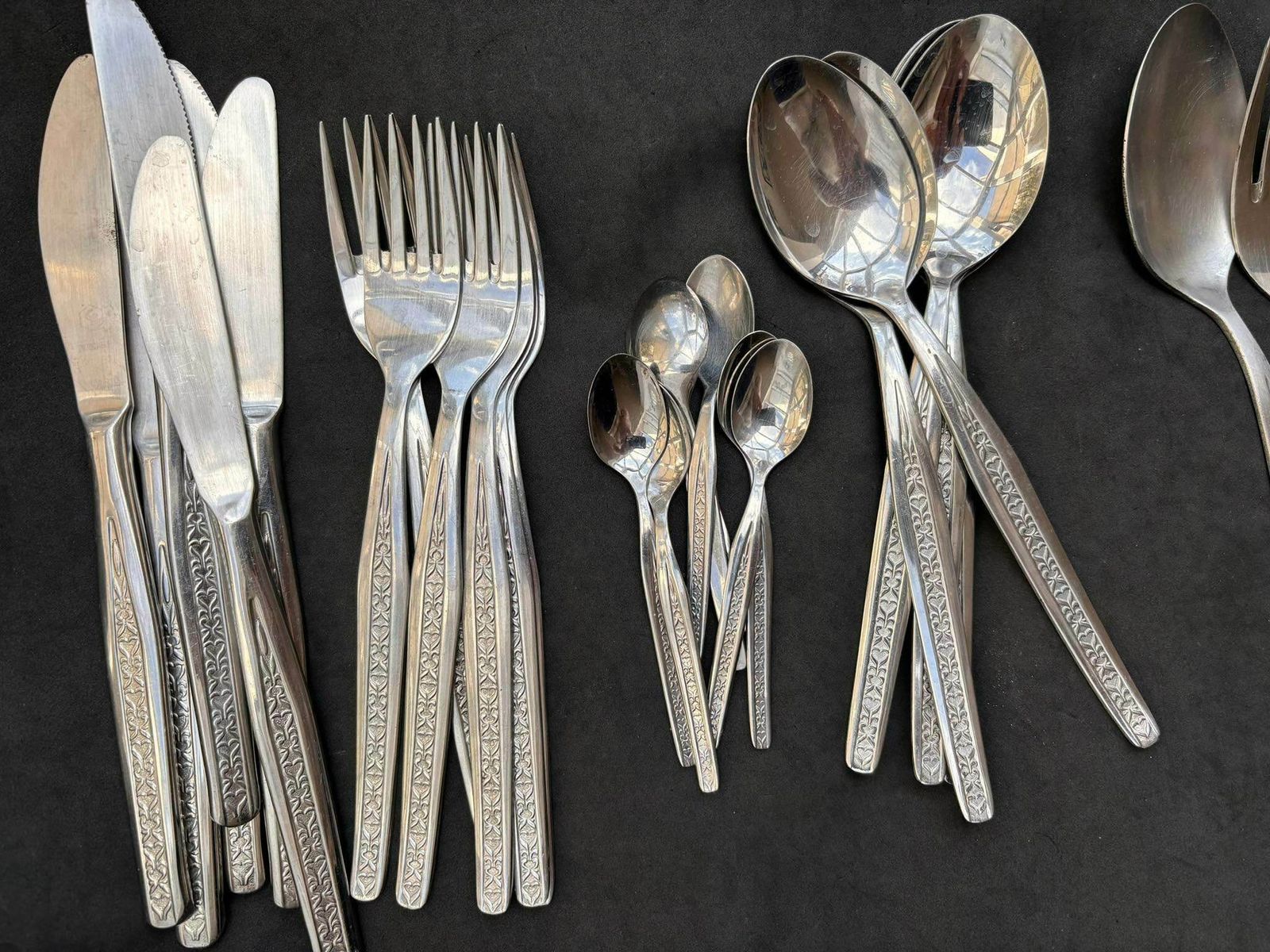 Vintage Flatware Set 28 Pieces Boho Chic Cutlery Mid Century Vintage Metal Wedding Gift Stainless Steel Table Decor Family Gift photo 170.0