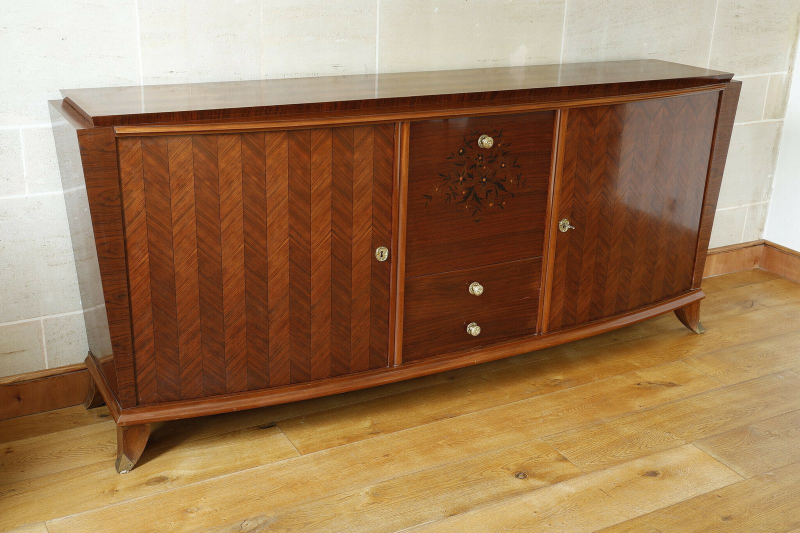 photo furniture Art Déco Style Buffet In The Taste Of Jules Leleu