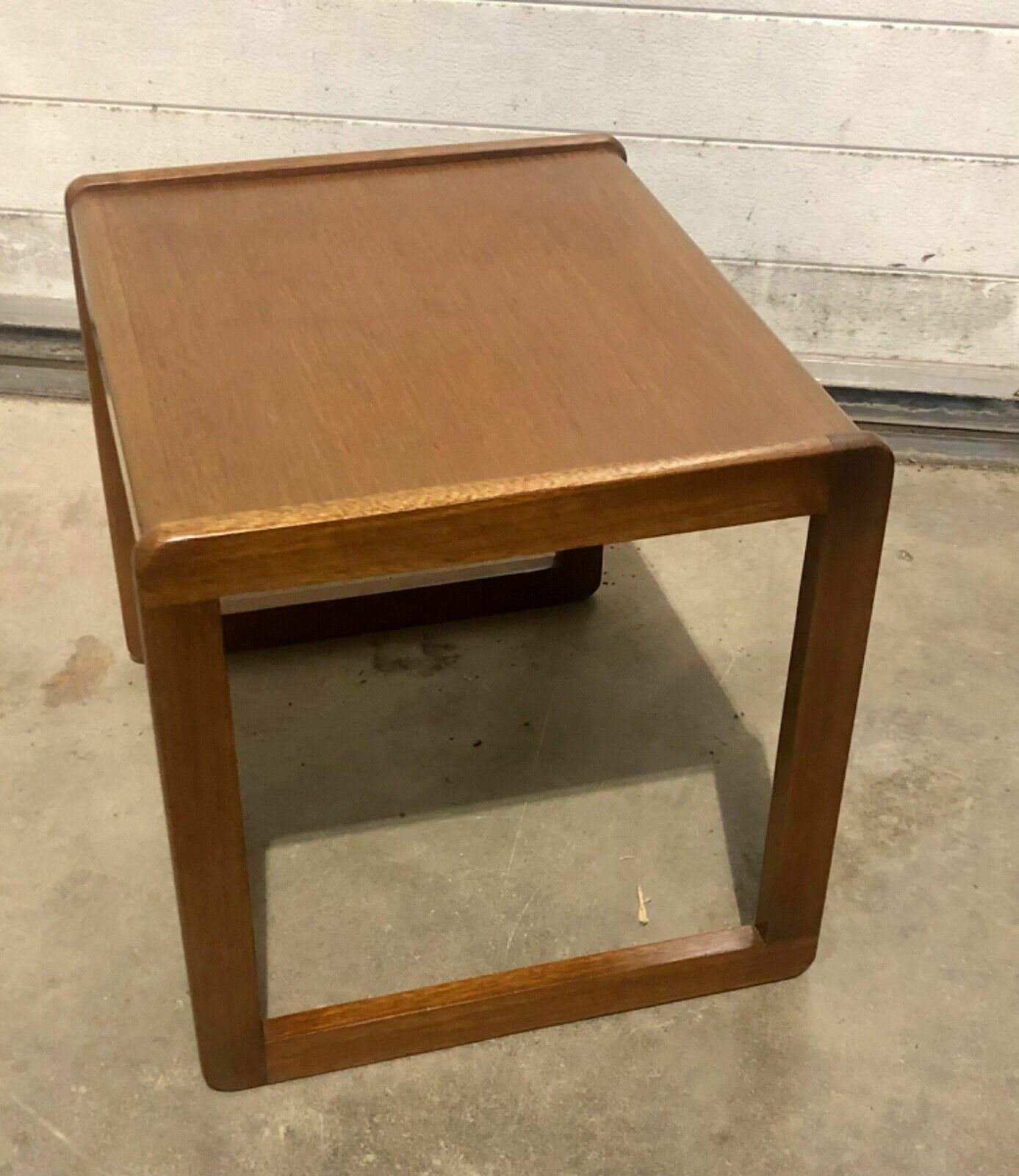 photo vintage Retro Teak Nest Of Coffee Tables