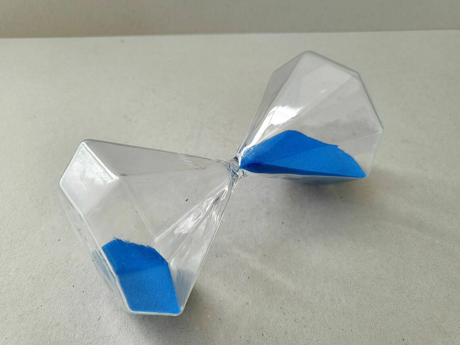 Vintage Hourglass 1970 Space Age Blue Sand Duration 10 Minutes 70s 70s Retro photo 51.0