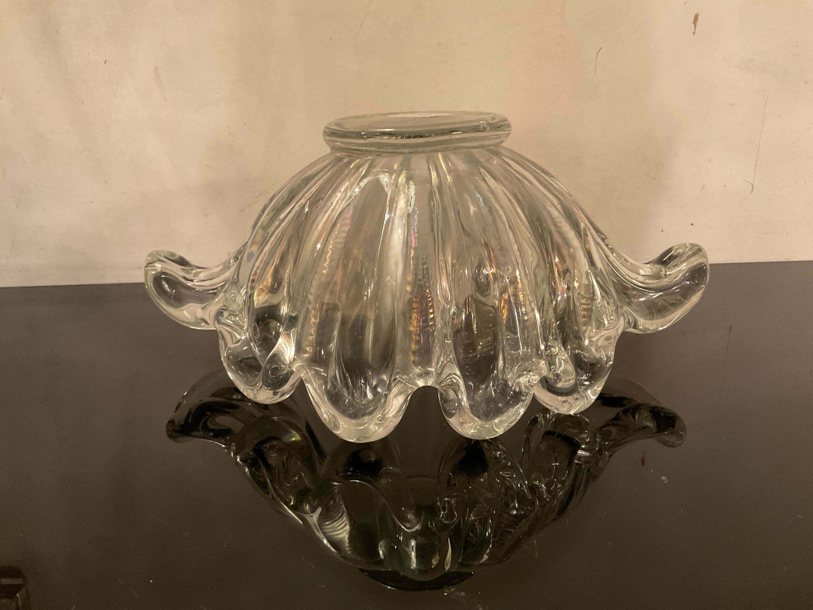 photo furniture Barovier And Toso Centerpiece/ Empty Pockets Iridescent Murano Glass 1940 Italy
