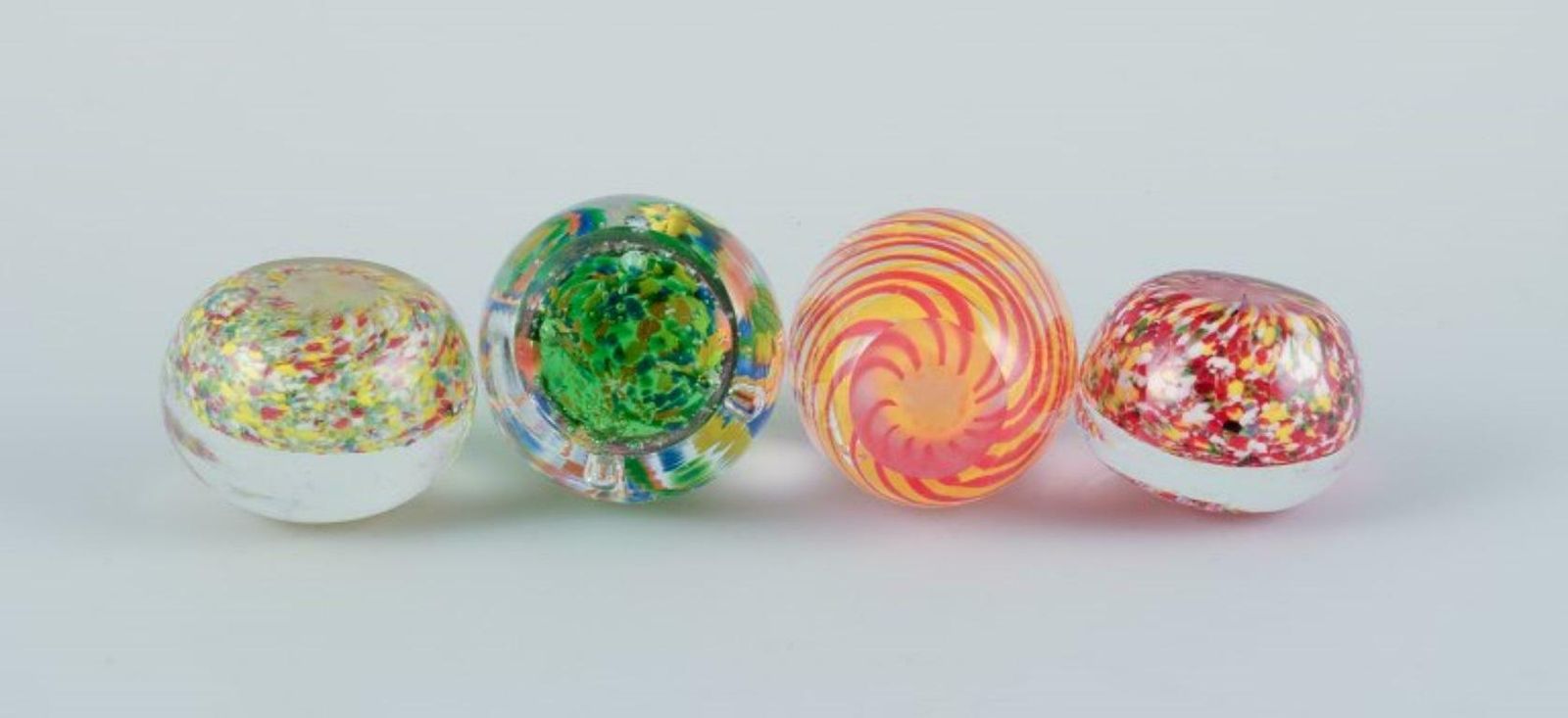 Scandinavian Glass Artist. Set Of Four Paperweights In Art Glass. photo vintage