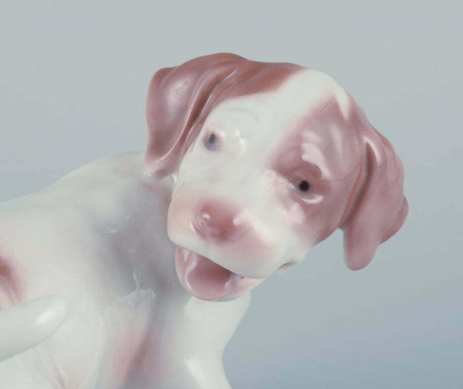 Bing & Grøndahl, Porcelain Figurine Of A Pointer Puppy. photo Art