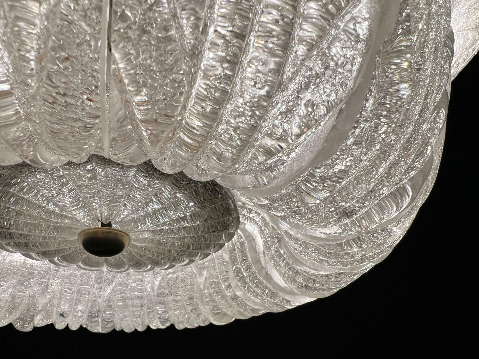 photo for sale Luxurious And Sophisticated Chandelier By Barovier & Toso, Murano, 1940s