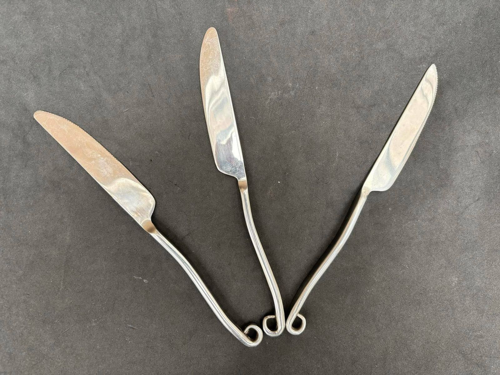 Set 3 Forged Knives Flatware Twist Cutlery French Replacement Twisted Ends Spiral Swirl Brutalist Decor Medieval Style Viking Handmade photo for sale