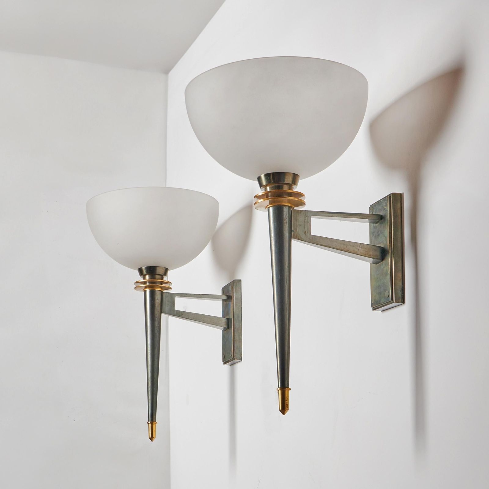 An Important Pair Of French Wall Appliques / Lights Attributed To André Leon Arbus & Gilbert Poillerat photo vinterior