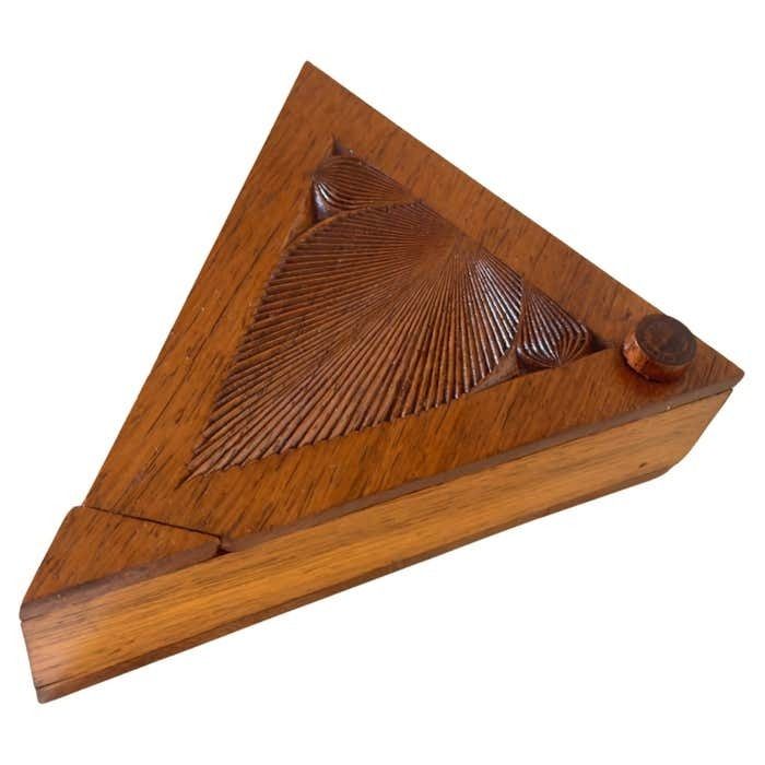 Decorative And Jewelry Box In Wood With Geometrical Pattern France 1970