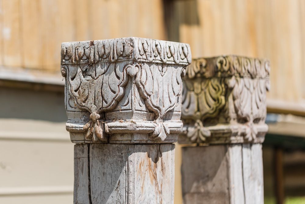 A Pair Of Indian Hardwood Corinthian Style Columns photo 864.0