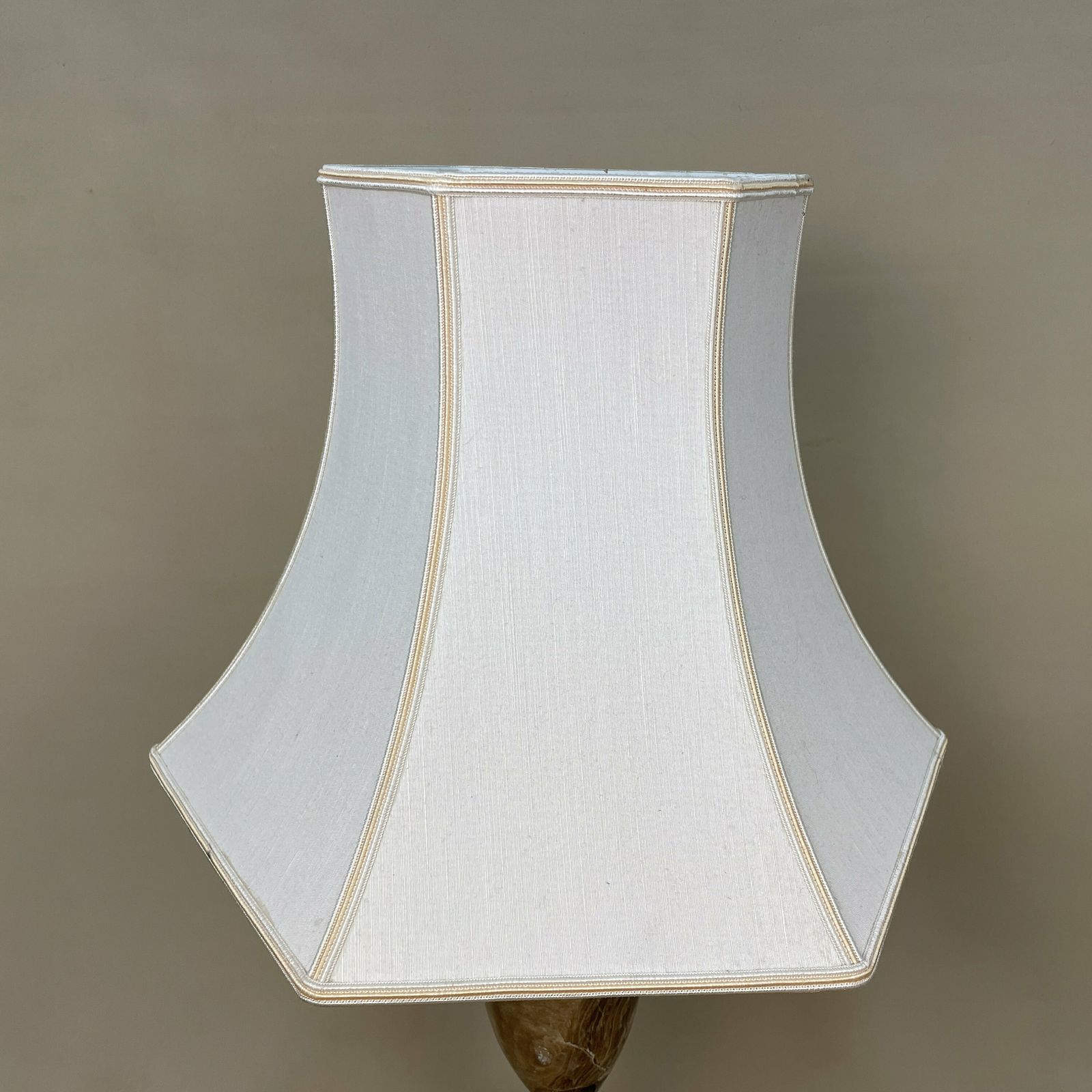 Antique Onyx Marble Lamp Light Bedside Side Table Desk Round Base Marbled Patterned Lampshade Vintage Pattern Gold Metal Brown Medium Ornate photo 69.0