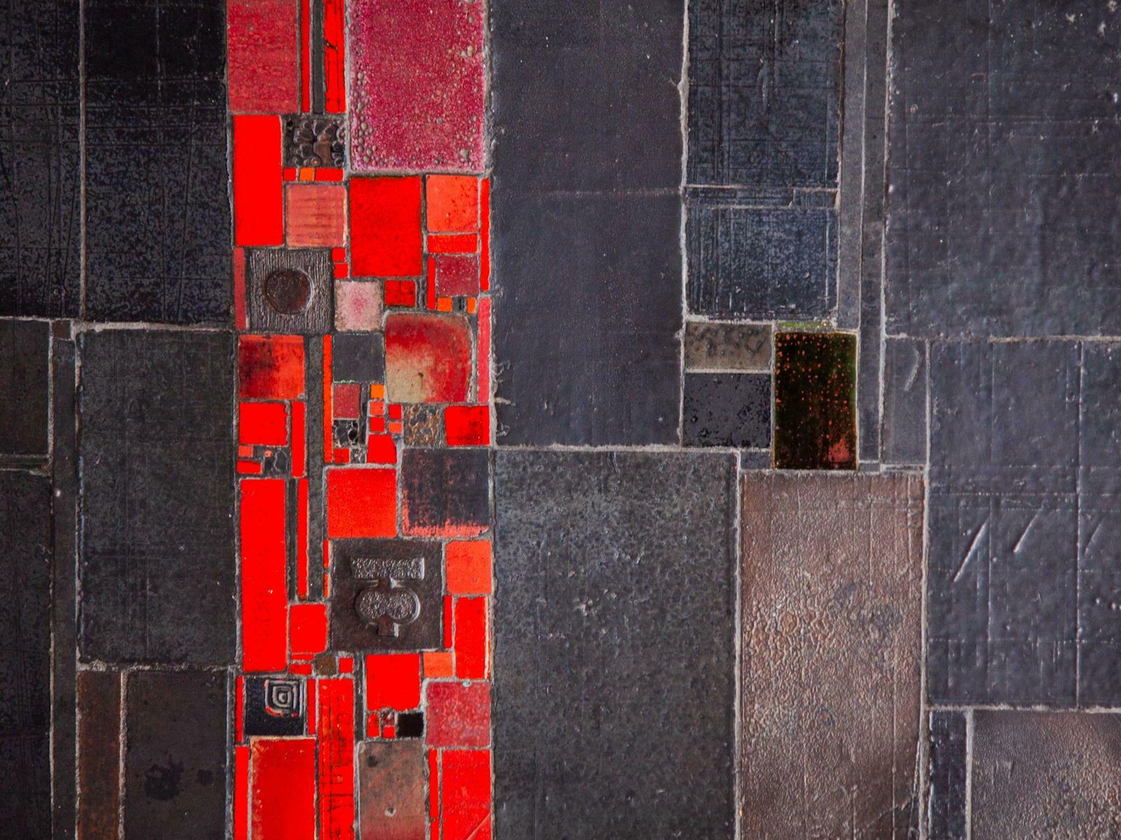 Pia Manu For Amphora Large Coffee Table, Black And Red Glazed Tiles photo Furniture