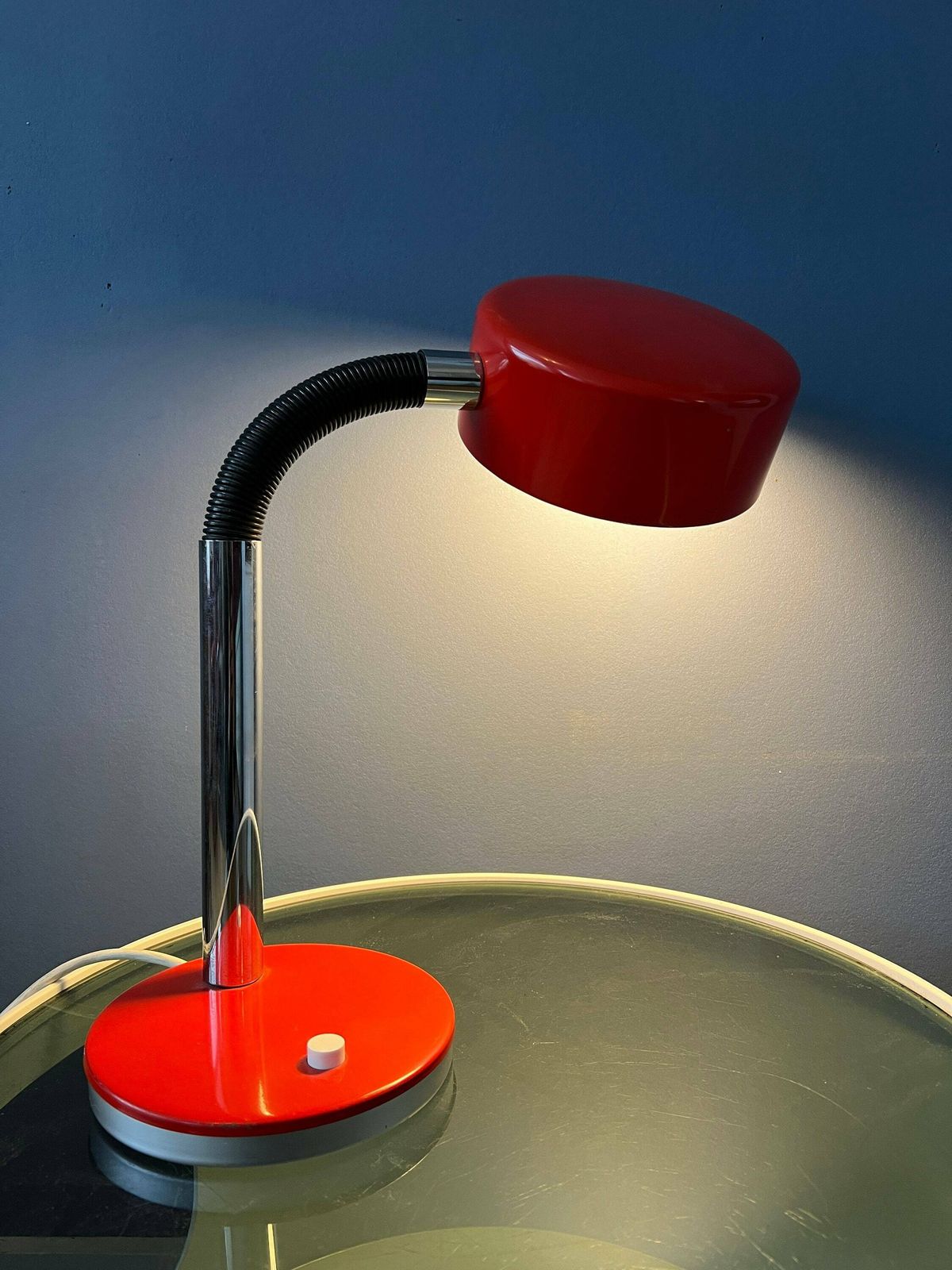 Rode Verstelbare Mid Century Cosack Tafellamp photo furniture