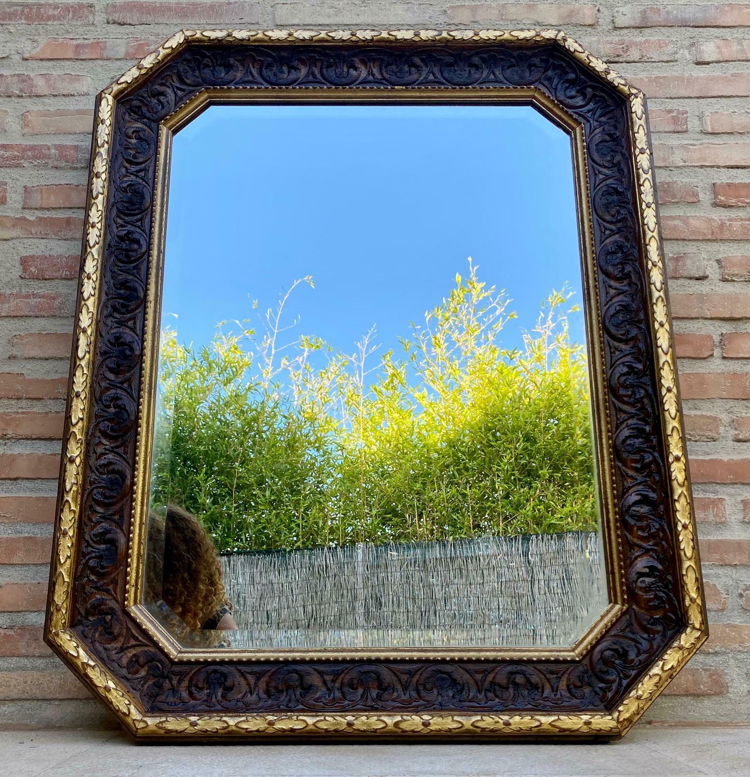 Octogonal Wall Mirror With Carved Gold Wooden Frame, 1940s