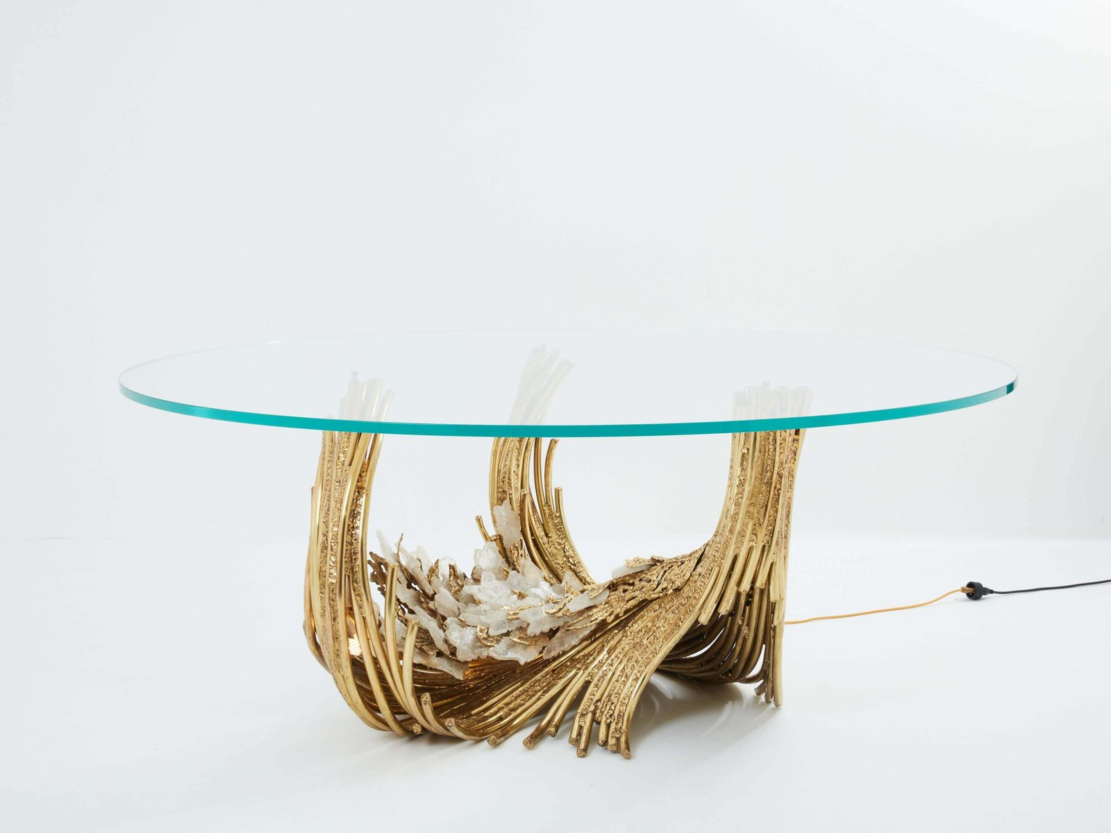 Table à manger en cristal de roche et laiton signée Isabelle Faure, années 1970 photo vinterior