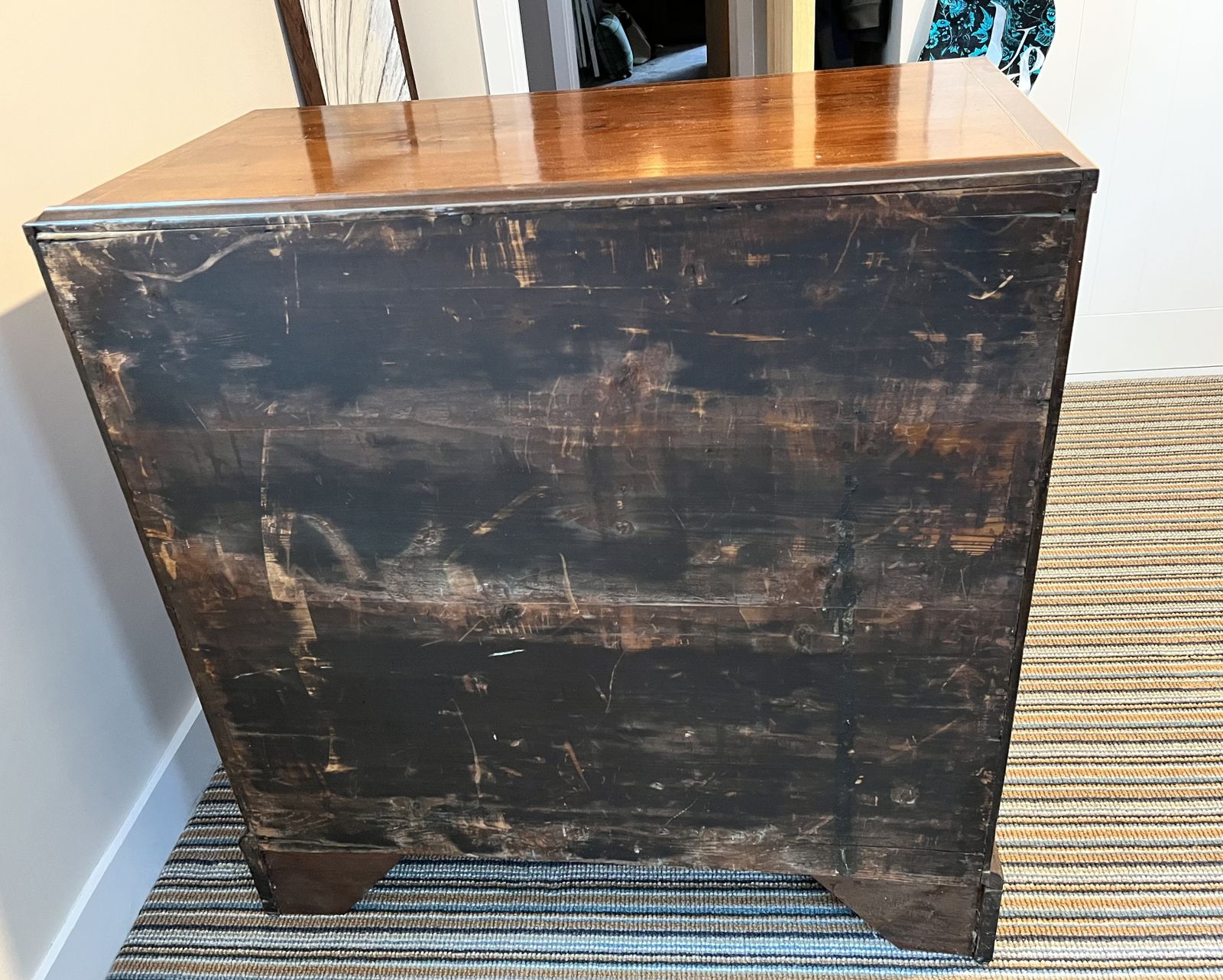 Mahogany Chest Of Drawers photo 250.0