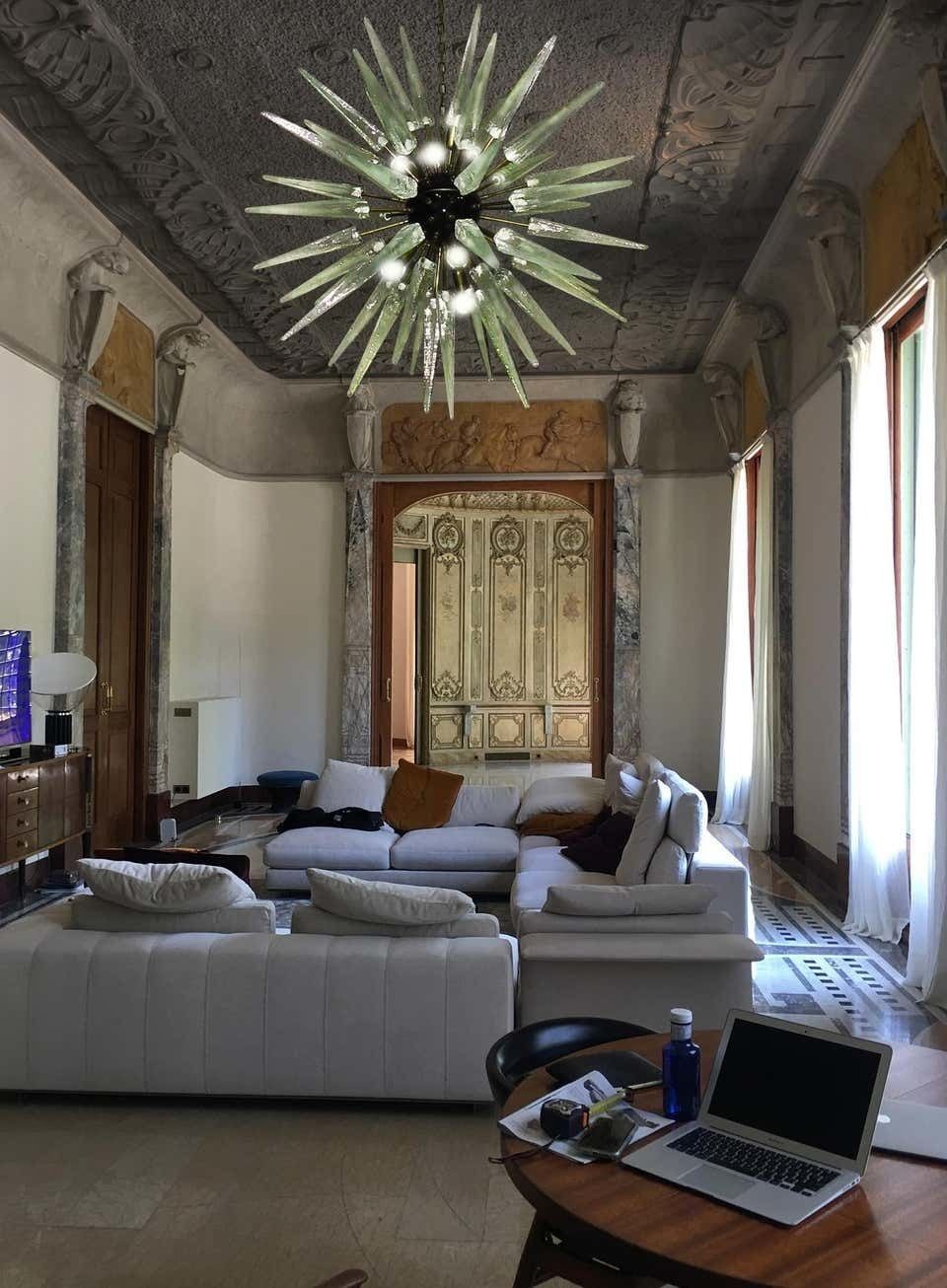 photo vinterior Exceptional Pair Of Glass Sputnik Chandeliers, Murano