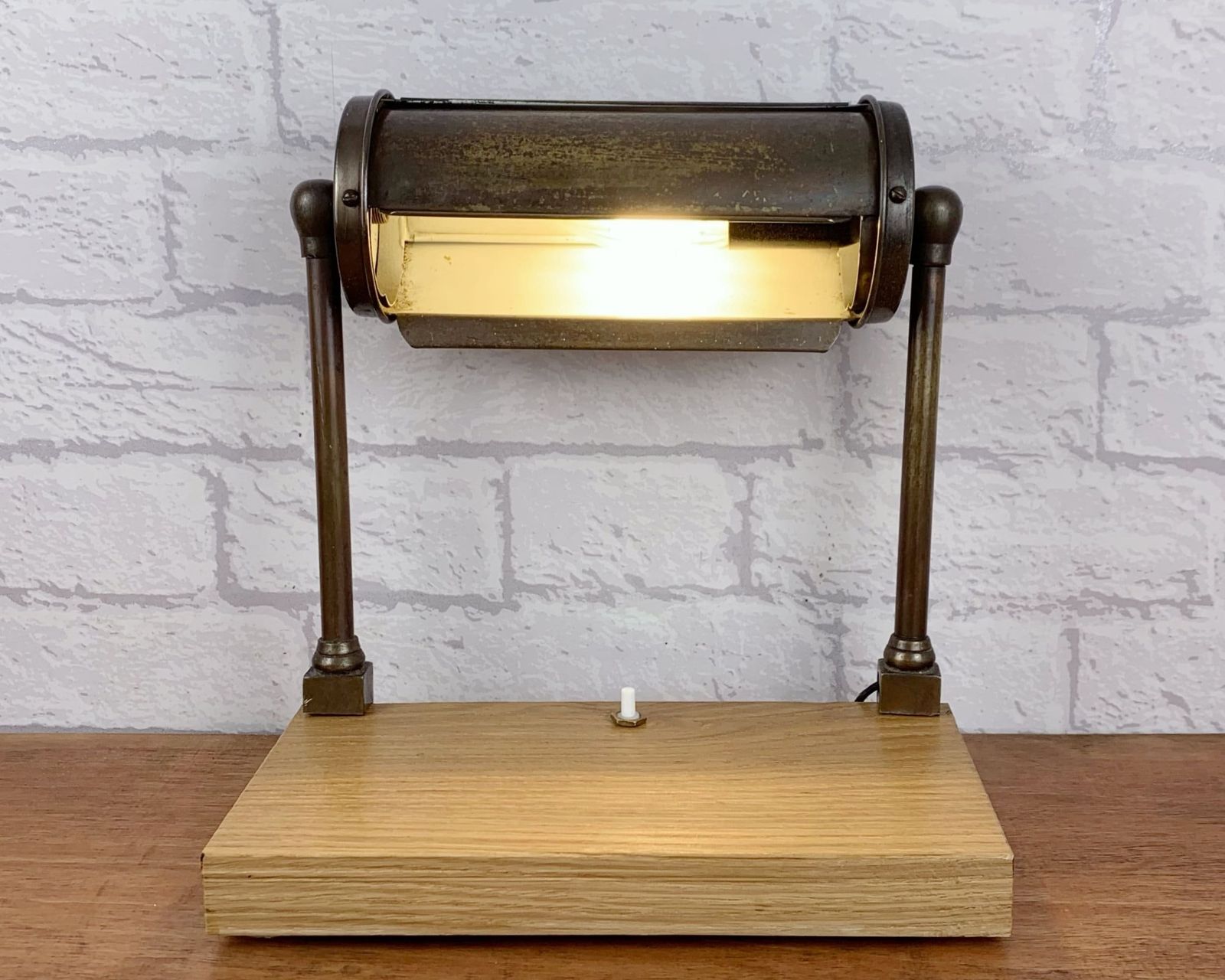 Industrial Style Desk Lamp.