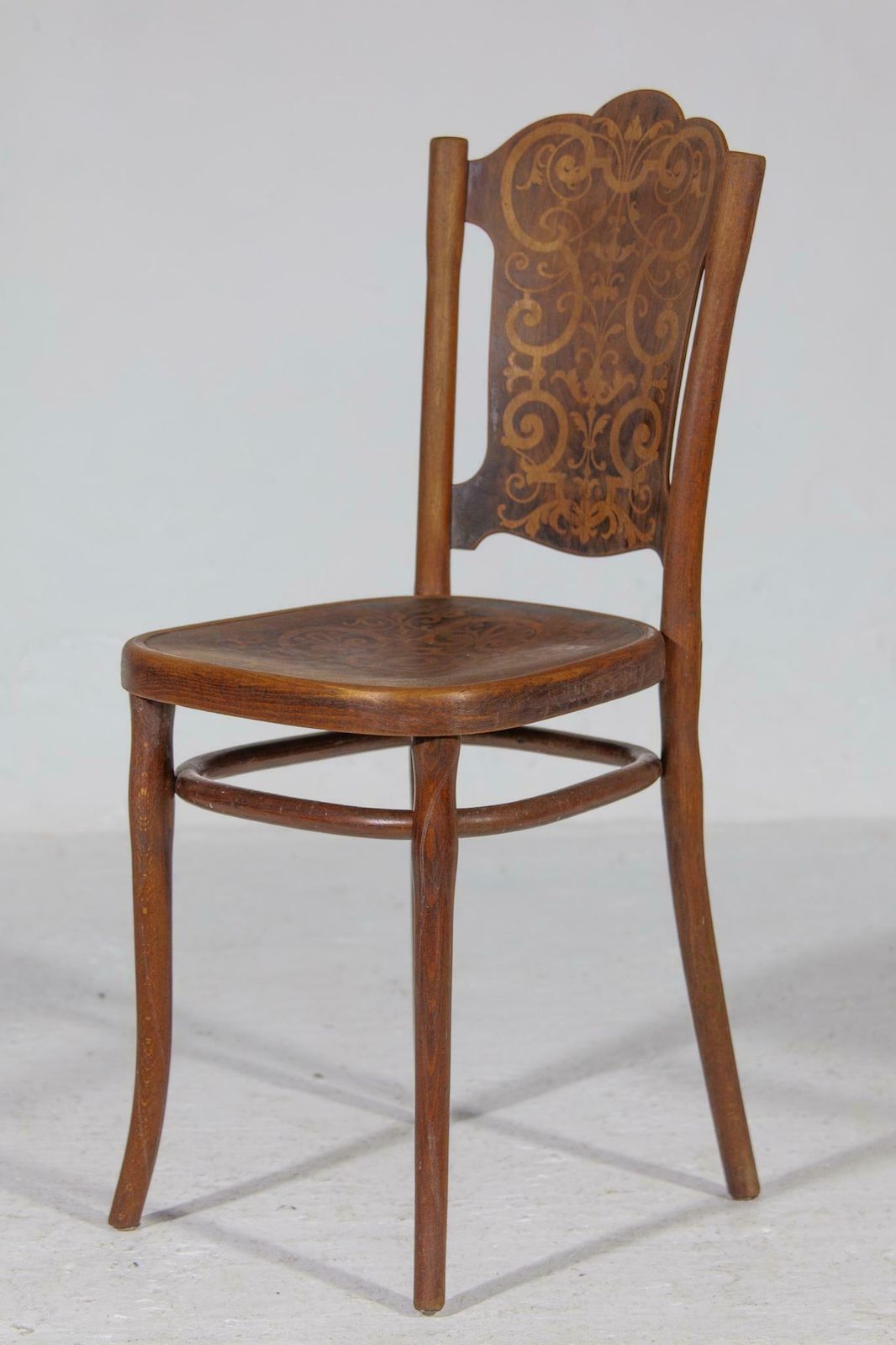 Thonet Art Nouveau Set Of Six Very Rare Chairs With Printed Pattern. photo vinterior