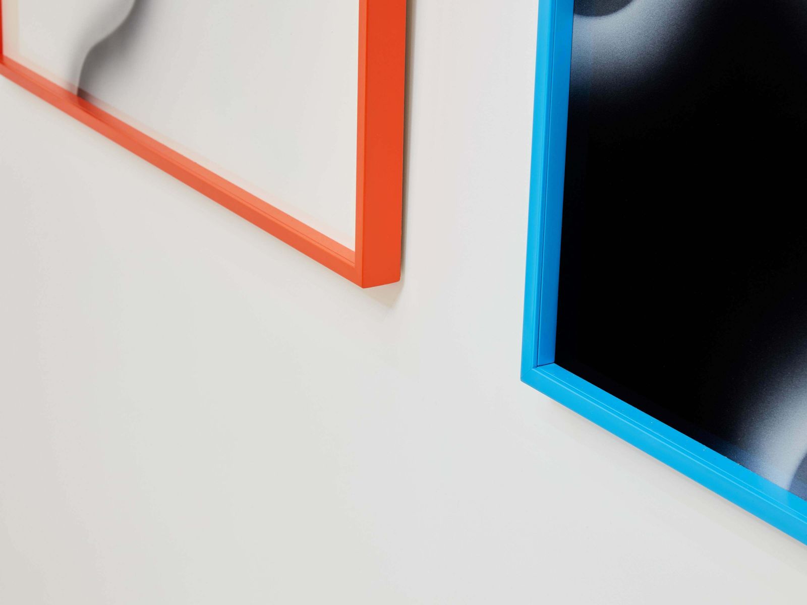 Les Simonnet Unique Pieces Diptyque peint sur lucite encadré, 1996 photo Art