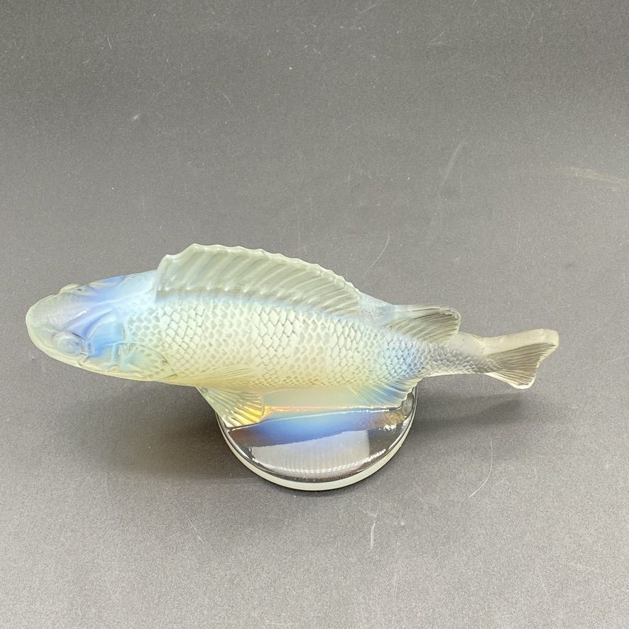 photo furniture A R.Lalique Perch Mascot In Opalescent Glass.